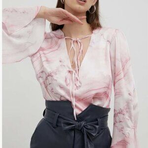 Guess LS Faiza Pink Marble Bell Sleeve Too Size Small